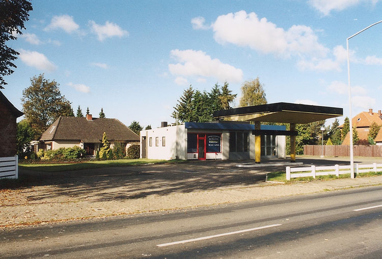Freie Tankstelle gegenüber Autohaus Dedlow um 1989