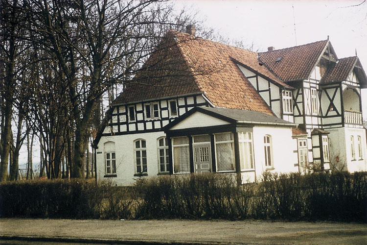 Hauptstraße 9 / Ecke Alexanderweg um 1989
